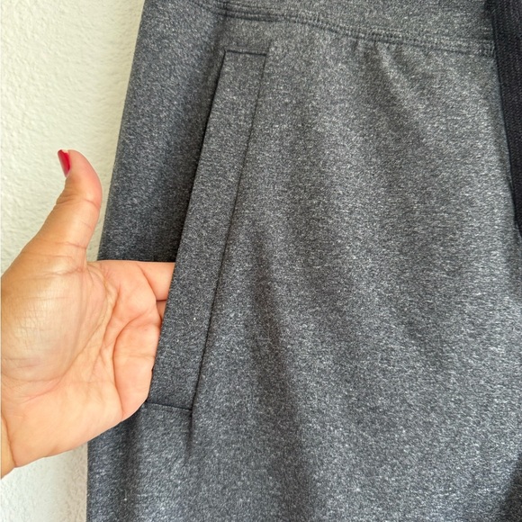 Lululemon Men’s Intent Joggers in Graphite Gray Size Medium Gym Active Fit Sweat - Picture 3 of 9